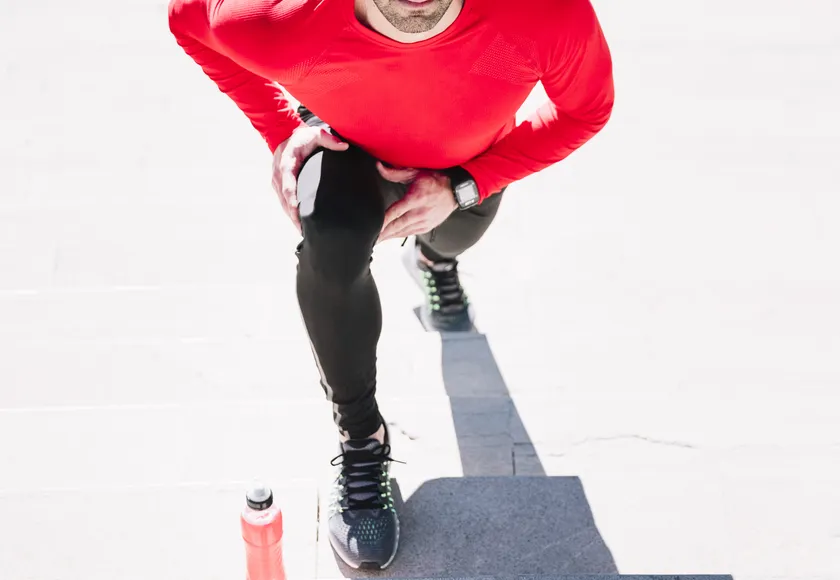 Stretcher kijkend omhoog